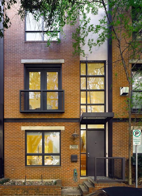 2910 Woodside St, Dallas, TX, 75204-2444 | Card Image