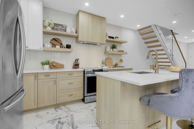 48 Brighton Ave, House attached with 5 bedrooms, 4 bathrooms and 2 parking in Ottawa ON | Image 15