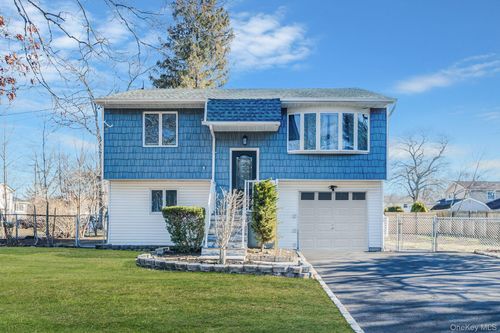 204 Grove St, Port Jefferson Station, NY, 11776-2518 | Card Image