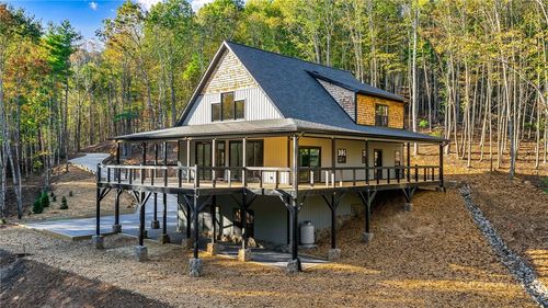 250 Noahs Rdg, Fleetwood, NC, 28626-9435 | Card Image