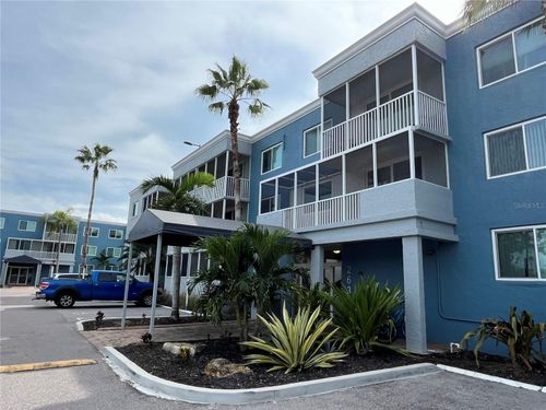 623-2630 Coconut Bay Ln, SARASOTA, FL, 34237-3025 | Card Image