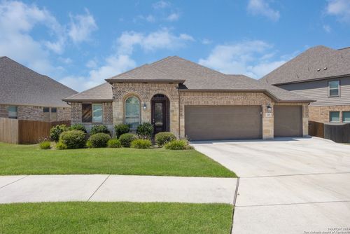 125 Cimarron Crk, Boerne, TX, 78006-2843 | Card Image