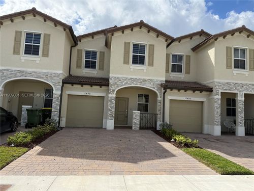 2490-2490 Se 29th St, Homestead, FL, 33035-2657 | Card Image