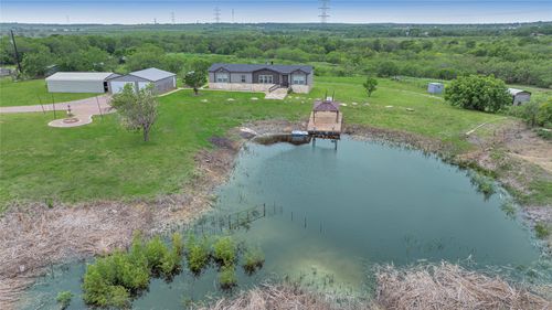 480 Holz Rd, Niederwald, TX, 78640-4158 | Card Image