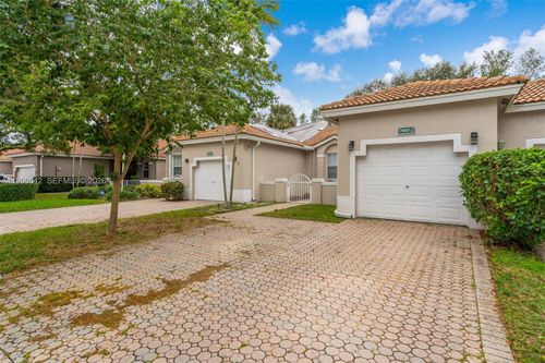 unit-2-7980 S Aragon Blvd, Sunrise, FL, 33322-3158 | Card Image