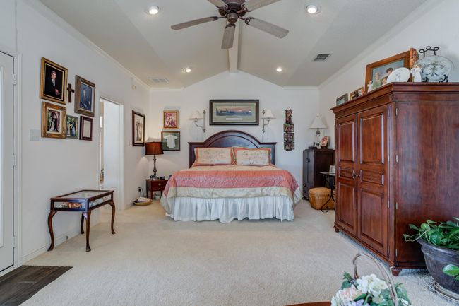 14101 E Fm 1527, Home with 3 bedrooms, 4 bathrooms and null parking in Lorenzo TX | Image 24