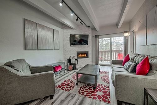 211-200 Granite St, FRISCO, CO, 80443-5926 | Card Image