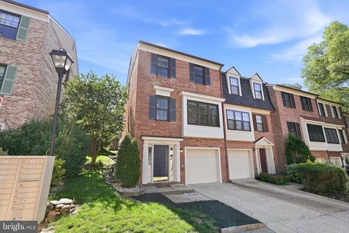 5452 Barrister Pl, ALEXANDRIA, VA, 22304-1900 | Card Image