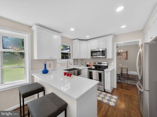 5502 Kings Park Dr, SPRINGFIELD, VA, 22151-1106 | Card Image