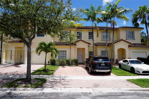 2413 Ne 42nd Ave, Homestead, FL, 33033-5152 | Card Image