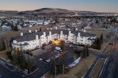 214-72 Quigley Drive, Cochrane, AB, T4C2K6 | Card Image