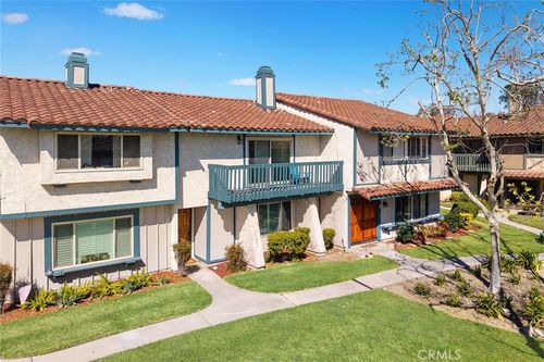 5141 Aspen Dr, Montclair, CA, 91763-2893 | Card Image