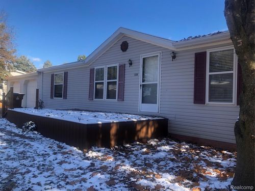 7336 Scotland Cir, Alma, MI, 48801-8749 | Card Image