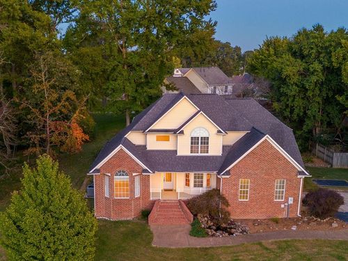 102 Stroud Cir, Atoka, TN, 38004-7709 | Card Image