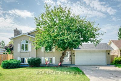 1416 Sugarwood Cres, House other with 3 bedrooms, 2 bathrooms and 6 parking in LaSalle ON | Image 2