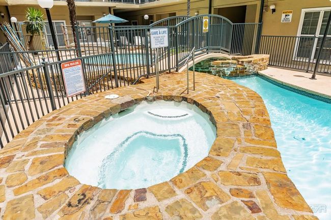 APT-221 - 921 Marine Dr, House other with 2 bedrooms, 2 bathrooms and 1 parking in Galveston TX | Image 22