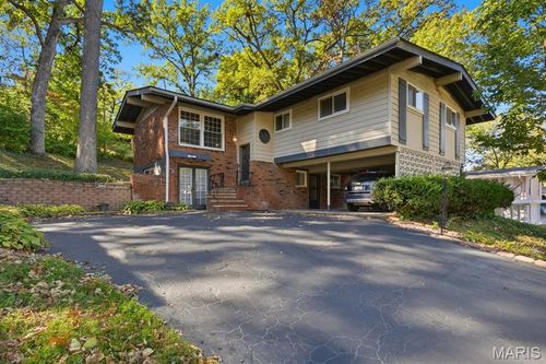 54 Willow Brook Dr, Saint Louis, MO, 63146-5623 | Card Image