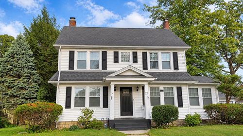 25 Wexford St, Springfield, MA, 01118-2041 | Card Image