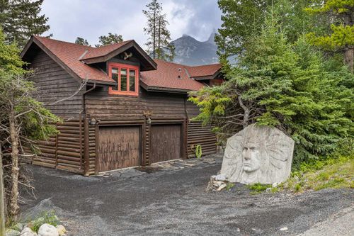 128 Kootenay Avenue, Banff, AB, T1L1B8 | Card Image