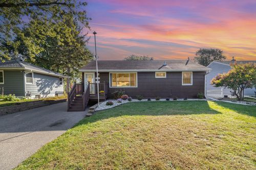 531 12th Ave S, South Saint Paul, MN, 55075-2715 | Card Image