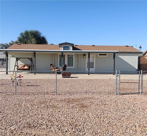 8195 S Carob Dr, Mohave Valley, AZ, 86440-9257 | Card Image