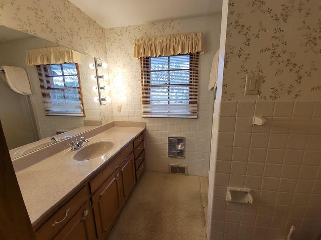 302 Riverview Ct, House other with 3 bedrooms, 3 bathrooms and null parking in Portage WI | Image 25