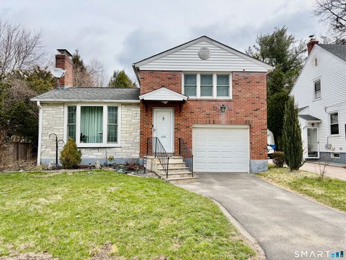 40 Robert St, Waterbury, CT, 06710-1124 | Card Image