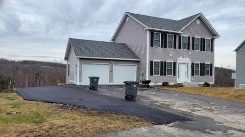 146 Brookview Dr, Hooksett, NH, 03106-2036 | Card Image