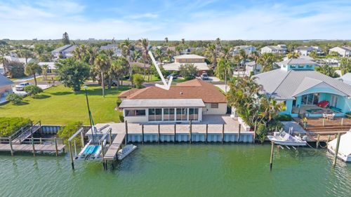 272 Bermuda Beach Dr, Fort Pierce, FL, 34949-1528 | Card Image