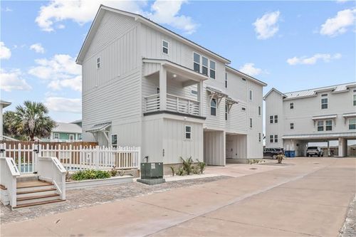 400-3087 S 11th St, Port Aransas, TX, 78373-4430 | Card Image