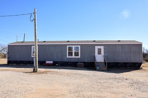 35 Ala Blanca Dr, Lytle, TX, 78052-3515 | Card Image