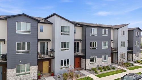 988 W 500 S, American Fork, UT, 84003-4680 | Card Image