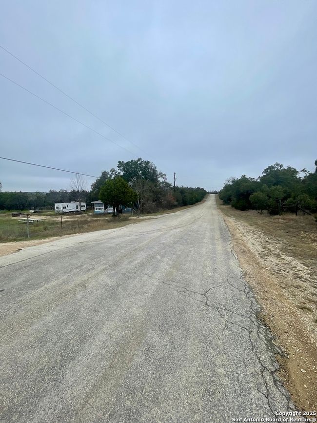 300 Oakland Dr, House other with 2 bedrooms, 2 bathrooms and null parking in Blanco TX | Image 25