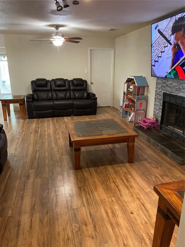 206 Methodist St, House other with 4 bedrooms, 2 bathrooms and null parking in Red Oak TX | Image 10