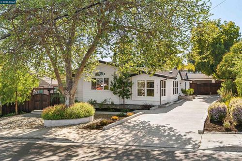 19175 Carlton Ave, Castro Valley, CA, 94546-2913 | Card Image