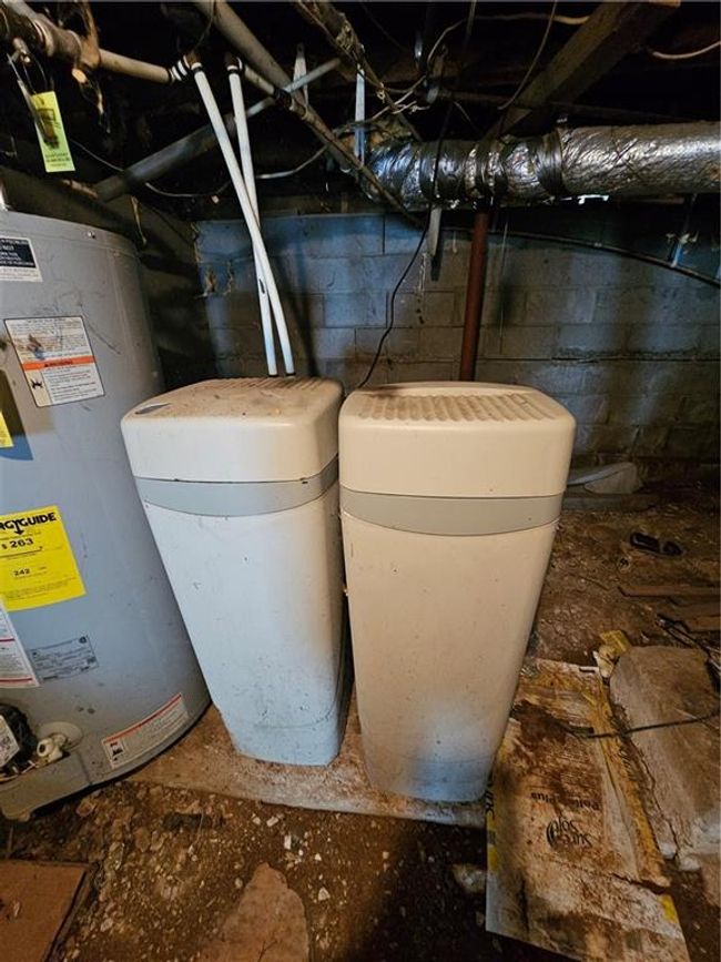 View of utility room | Image 23