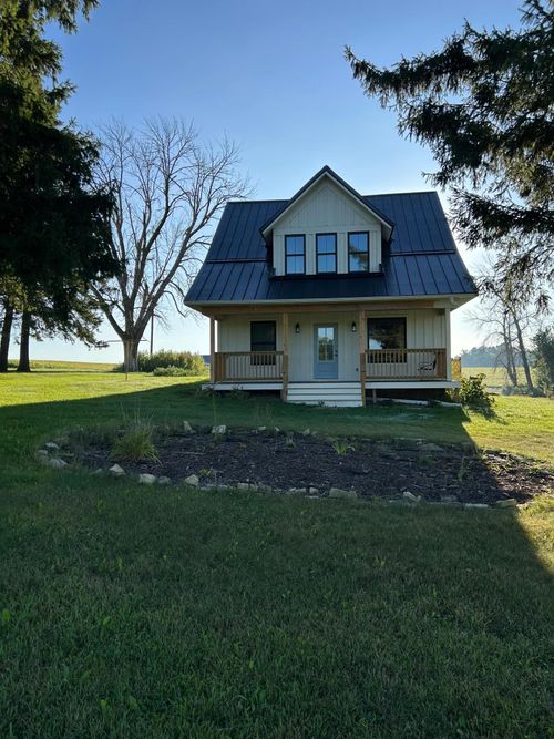 N3864 County Road Zz, ARKANSAW, WI, 54721-8413 | Card Image