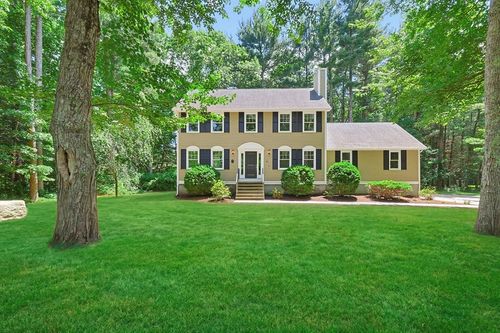 45 Baron Rd, Franklin, MA, 02038-2711 | Card Image