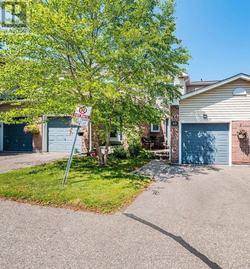131-88 Corey Cir, Georgetown, ON, L7G5L7 | Card Image