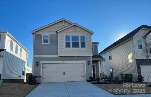 5020 Shadbush Rd, Charlotte, NC, 28215-6704 | Card Image