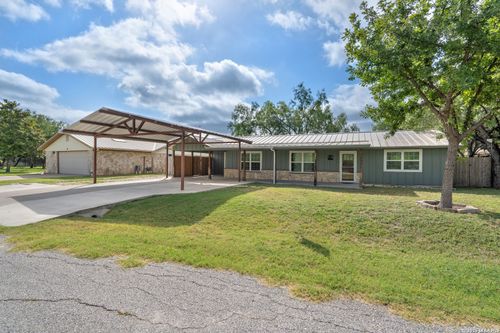 291 Bowlegs St, Brackettville, TX, 78832-5018 | Card Image