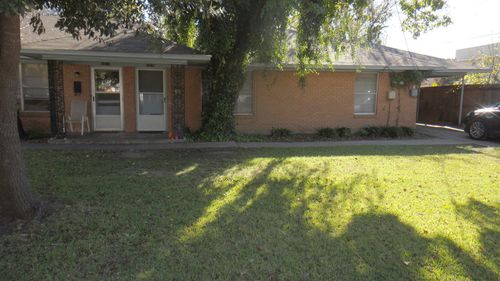 1011 Crescent St, Denton, TX, 76201-2880 | Card Image