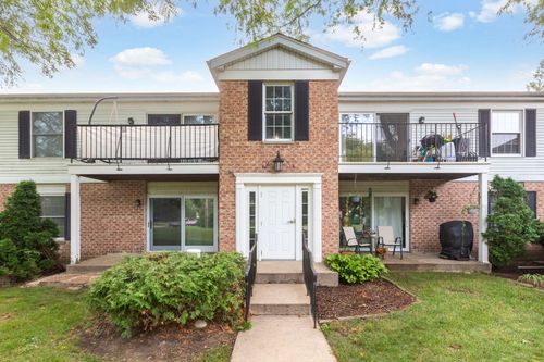 apt-6-961 Golf Course Rd, Crystal Lake, IL, 60014-8804 | Card Image