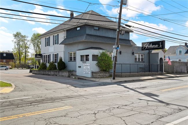 659 Killingly St, Home with 2 bedrooms, 3 bathrooms and 30 parking in Johnston RI | Image 32
