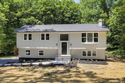 6 Vanessa Ln, Staatsburg, NY, 12580-5324 | Card Image