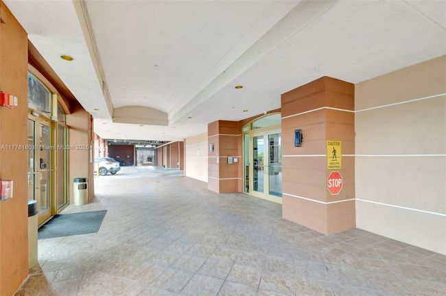APT-305 - 2280 Sw 32 Nd Ave, Condo with 2 bedrooms, 2 bathrooms and null parking in Miami FL | Image 4