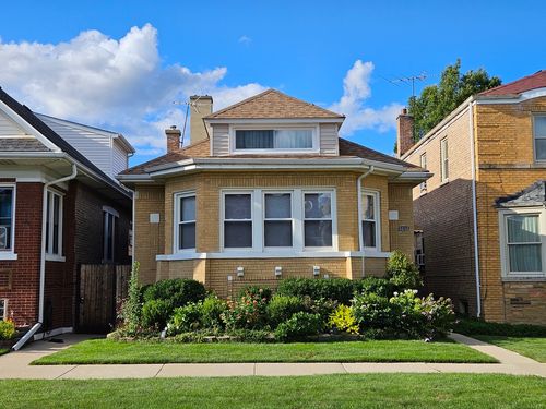 6008 W Dakin St, Chicago, IL, 60634-2518 | Card Image