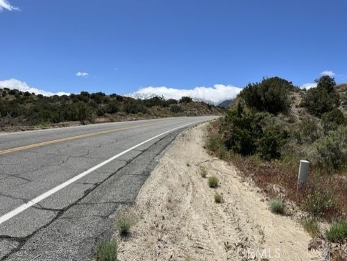 0 Longview Rd/Punchbowl Rd/Vic Ave Y6, Juniper Hills, CA, 93543 | Card Image