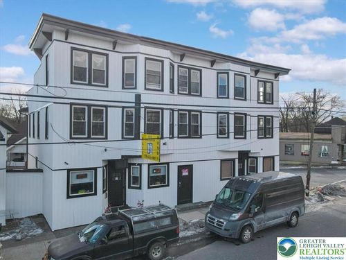 apt-204-147 N 9th St, Stroudsburg, PA, 18360-1732 | Card Image