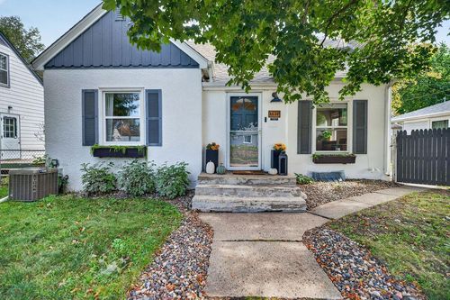 4530 Vincent Ave N, Minneapolis, MN, 55412-1052 | Card Image